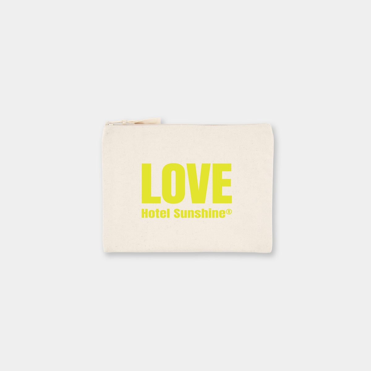 LOVE · Beautybag