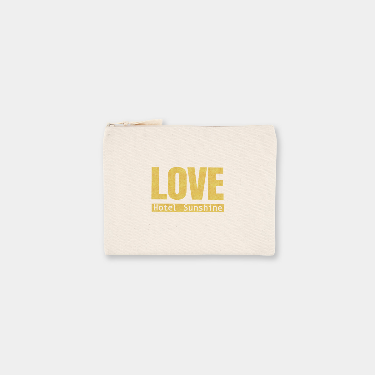 LOVE · Beautybag