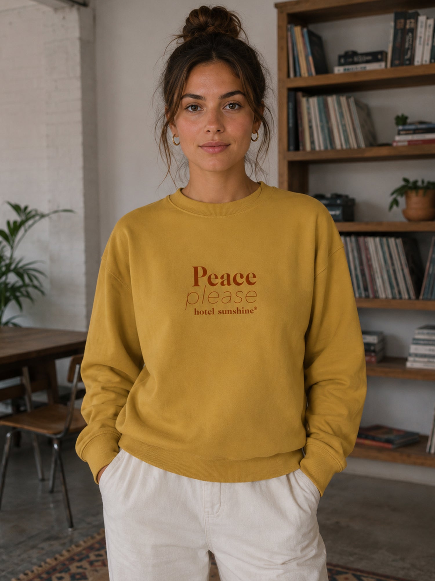 Peace Please Everyday Sweater Goldbrown (unisex)